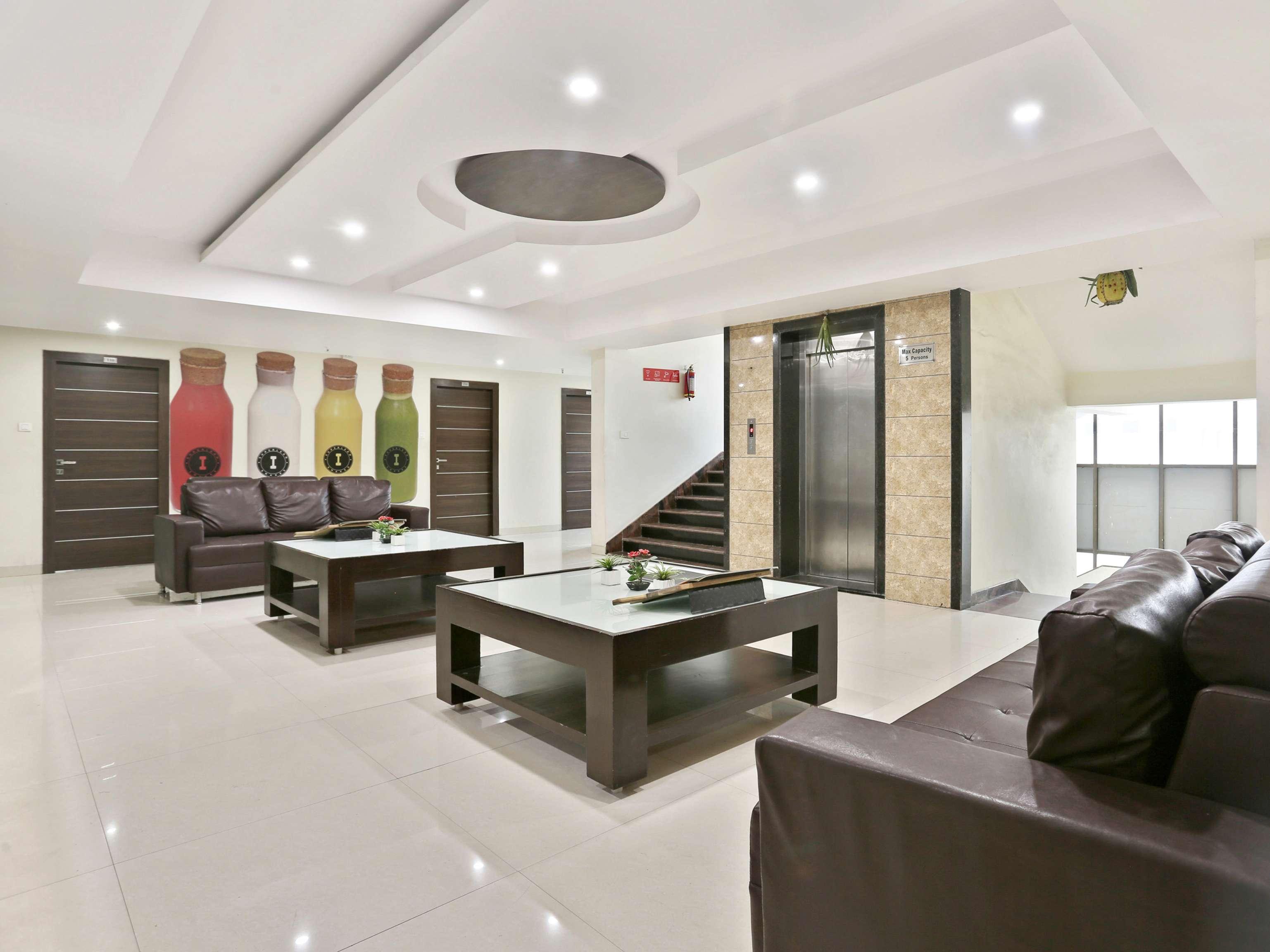 Townhouse Halcyon Deccan Inn Near Shilparamam Kondapur  Exteriér fotografie