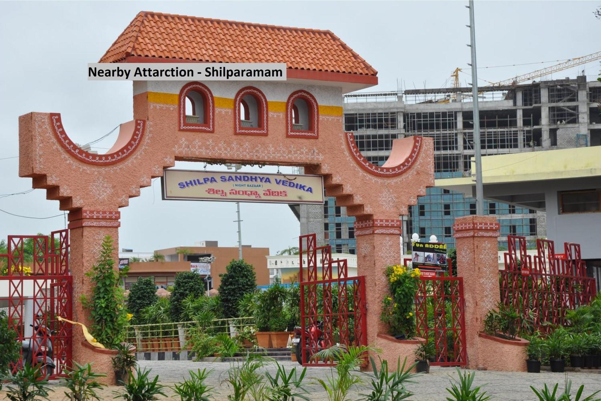 Townhouse Halcyon Deccan Inn Near Shilparamam Kondapur  Exteriér fotografie